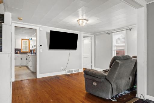 1004 E Main Street, Caledonia, MN 55921