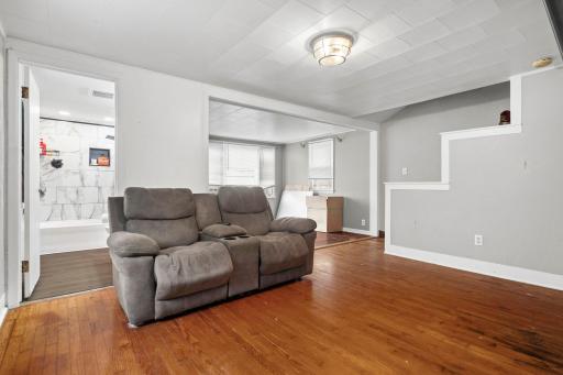 1004 E Main Street, Caledonia, MN 55921