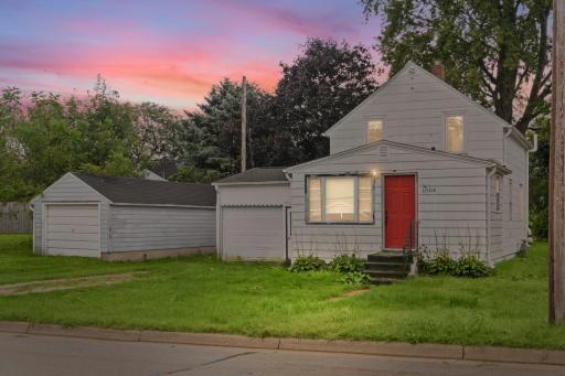 1004 E Main Street, Caledonia, MN 55921