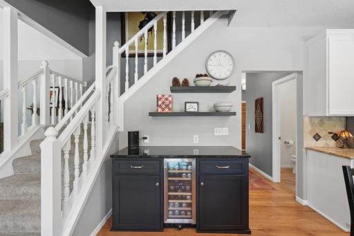 Wine bar with refrigerator