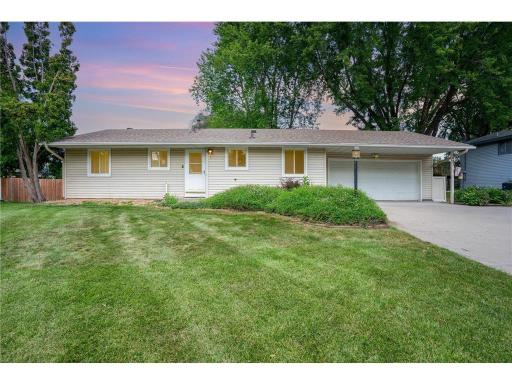 1087 Whitney Drive, Apple Valley, MN 55124