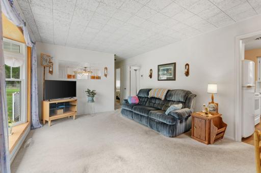 13-web-or-mls-11561 Kumquat St NW-13.jpg
