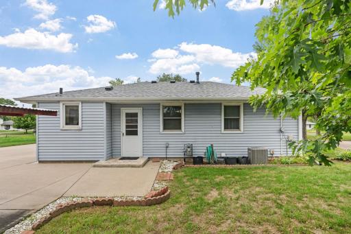 9-web-or-mls-11561 Kumquat St NW-9.jpg