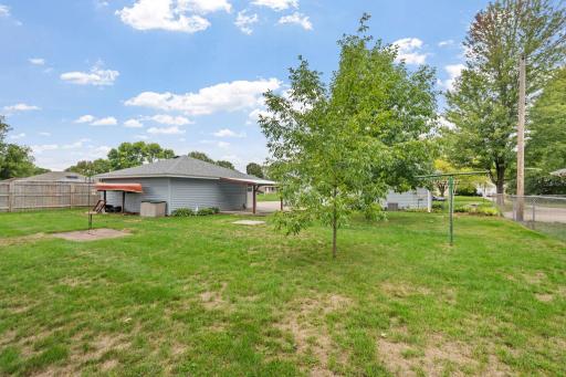 10-web-or-mls-11561 Kumquat St NW-10.jpg