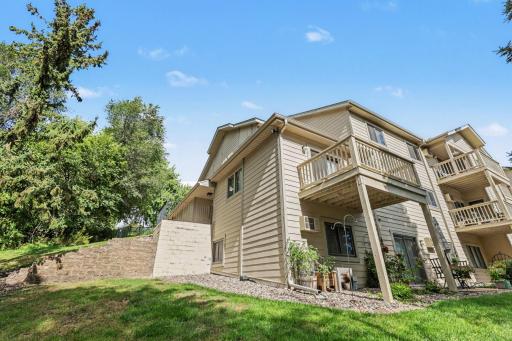 Your private entrance and deck!