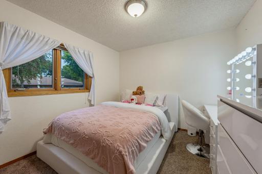 512 Abby Lane, Glencoe, MN 55336