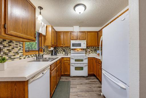 512 Abby Lane, Glencoe, MN 55336