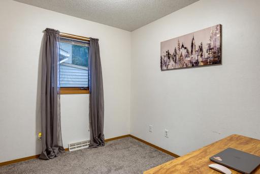512 Abby Lane, Glencoe, MN 55336