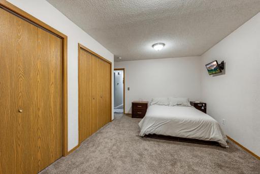 512 Abby Lane, Glencoe, MN 55336