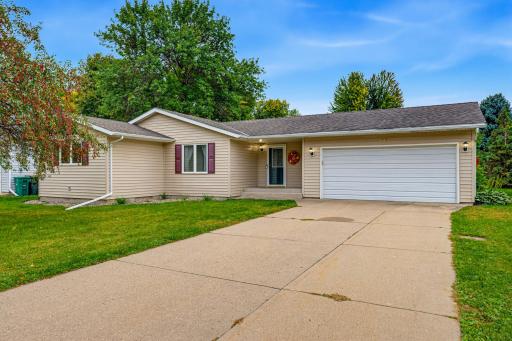 512 Abby Lane, Glencoe, MN 55336
