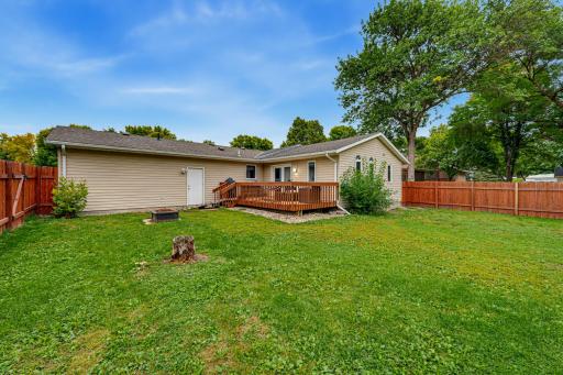 512 Abby Lane, Glencoe, MN 55336