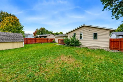 512 Abby Lane, Glencoe, MN 55336