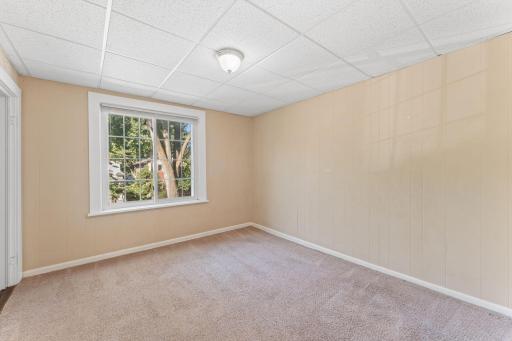 1076 25th Avenue SE, Minneapolis, MN 55414