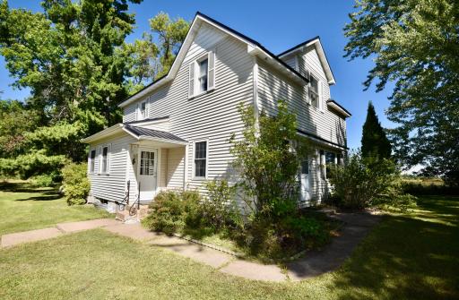 2425 421st Avenue NE, Braham, MN 55006