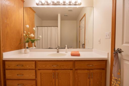 630 Wyndemere Drive, West Fargo, ND 58078
