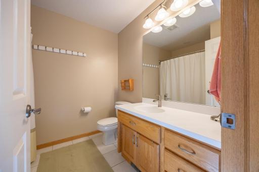 630 Wyndemere Drive, West Fargo, ND 58078