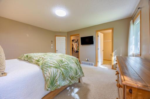 630 Wyndemere Drive, West Fargo, ND 58078