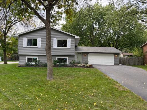 7401 James Avenue N, Brooklyn Park, MN 55444