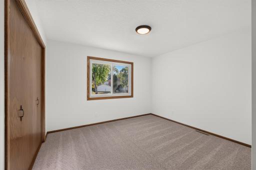 7401 James Avenue N, Brooklyn Park, MN 55444