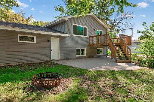 7401 James Avenue N, Brooklyn Park, MN 55444