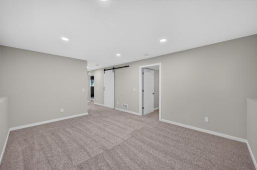 7401 James Avenue N, Brooklyn Park, MN 55444