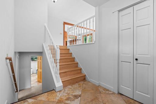 3404 Owasso St Tile Entryway with great space