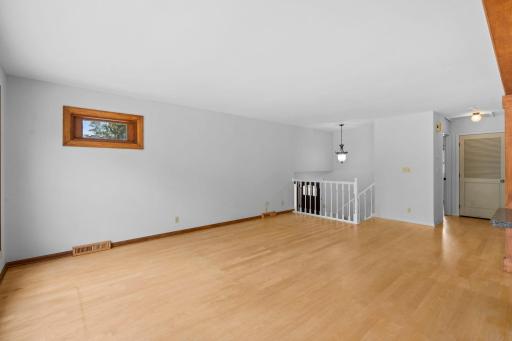 3404 Owasso St Living room