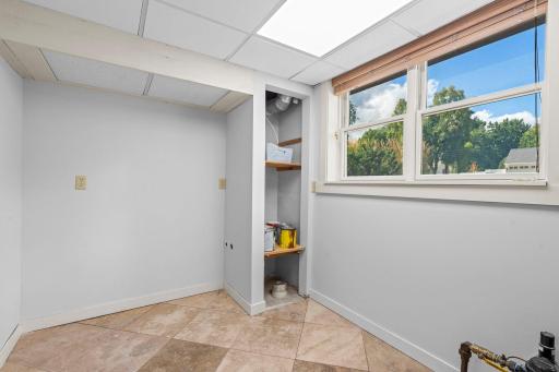 3404 Owasso St Lower Level Flex room