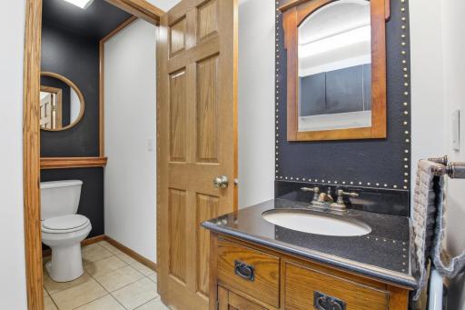 718 6th Street SW, Willmar, MN 56201