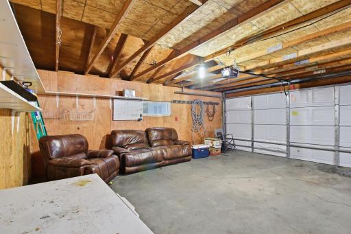 718 6th Street SW, Willmar, MN 56201