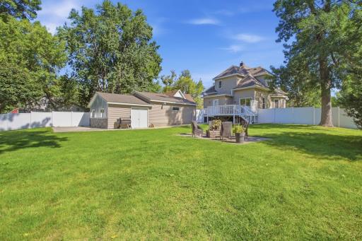 718 6th Street SW, Willmar, MN 56201