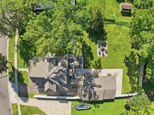 718 6th Street SW, Willmar, MN 56201