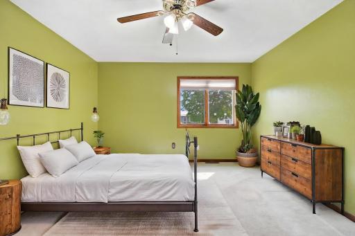 308_oak_st_se_097 - bedroom - industrial - 10.jpg