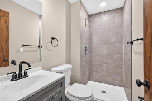 18212 Ginavale Lane, Eden Prairie, MN 55346