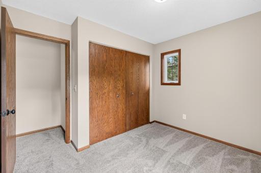18212 Ginavale Lane, Eden Prairie, MN 55346
