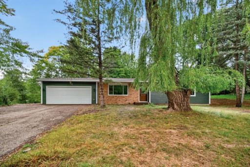 18212 Ginavale Lane, Eden Prairie, MN 55346