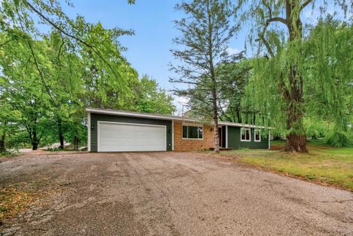 18212 Ginavale Lane, Eden Prairie, MN 55346