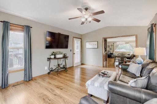 6078 Kalland Drive NE, Albertville, MN 55301
