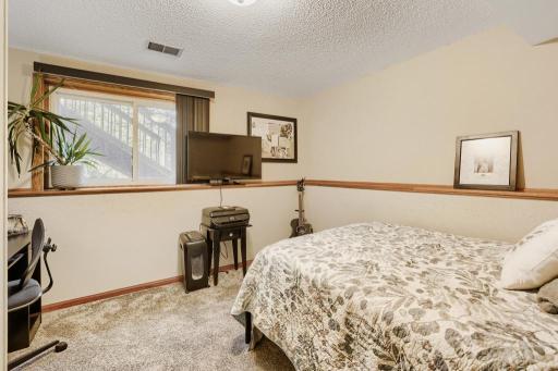 6078 Kalland Drive NE, Albertville, MN 55301
