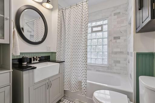 1558 Fulham Street, Saint Paul, MN 55108