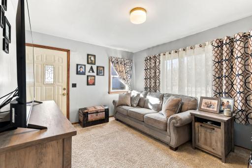 5-web-or-mls-311 Garfield St Somerset-25.jpg