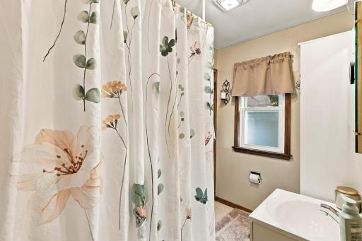 15-web-or-mls-311 Garfield St Somerset-22.jpg