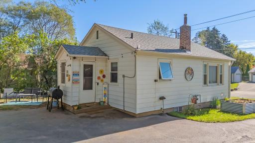21-web-or-mls-311 Garfield St Somerset-07.jpg