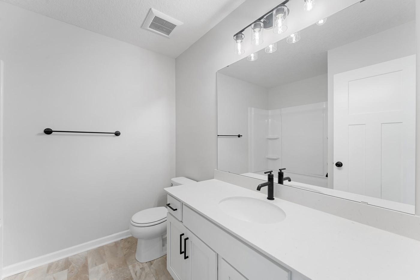 Upstairs full bath