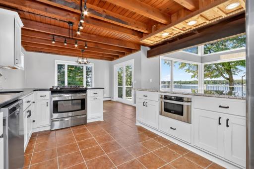 31831 Sunny Beach Road, Grand Rapids, MN 55744