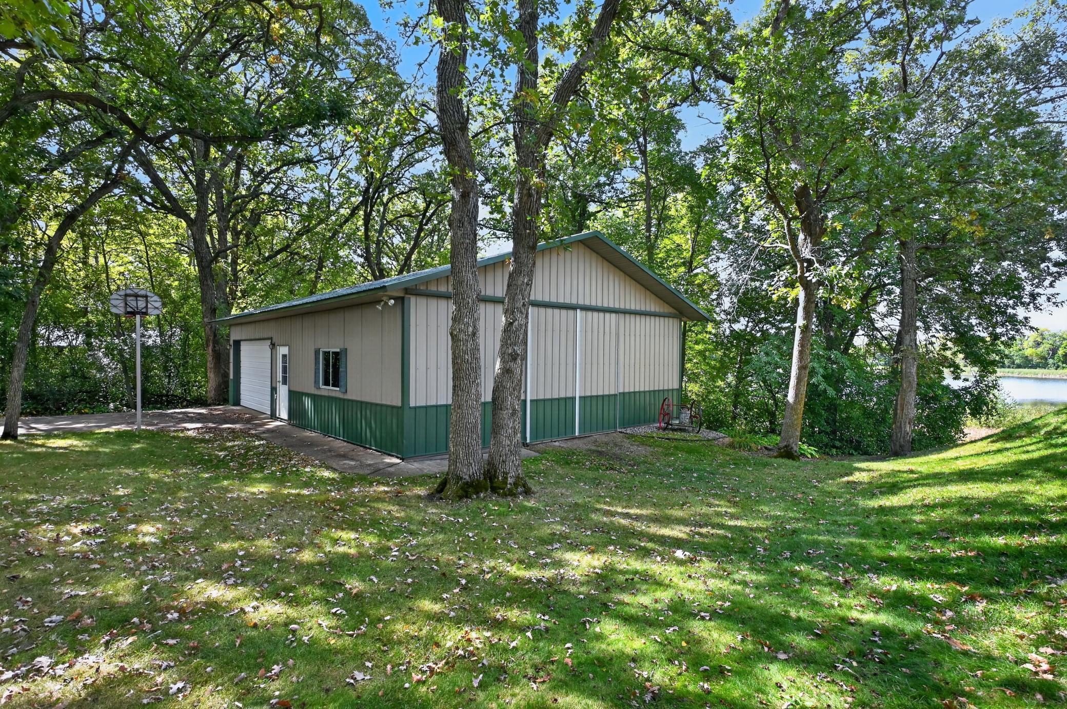 Pole barn