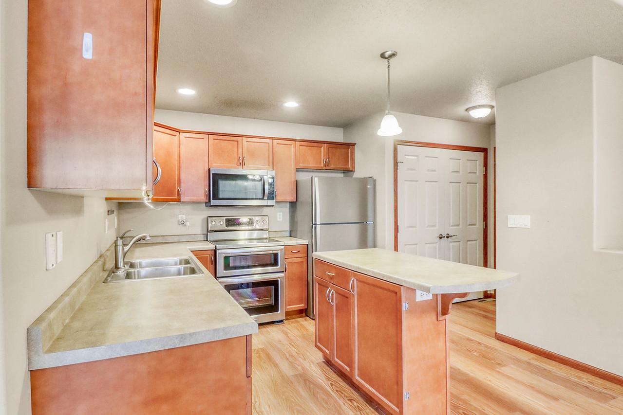 Kitchen1_1-g.jpg