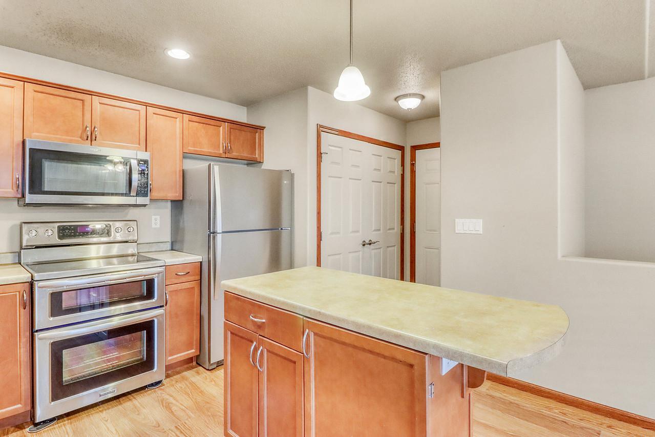 Kitchen1_8-g.jpg