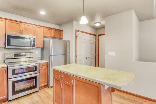 1107 37th Ave S, Moorhead, MN 56560