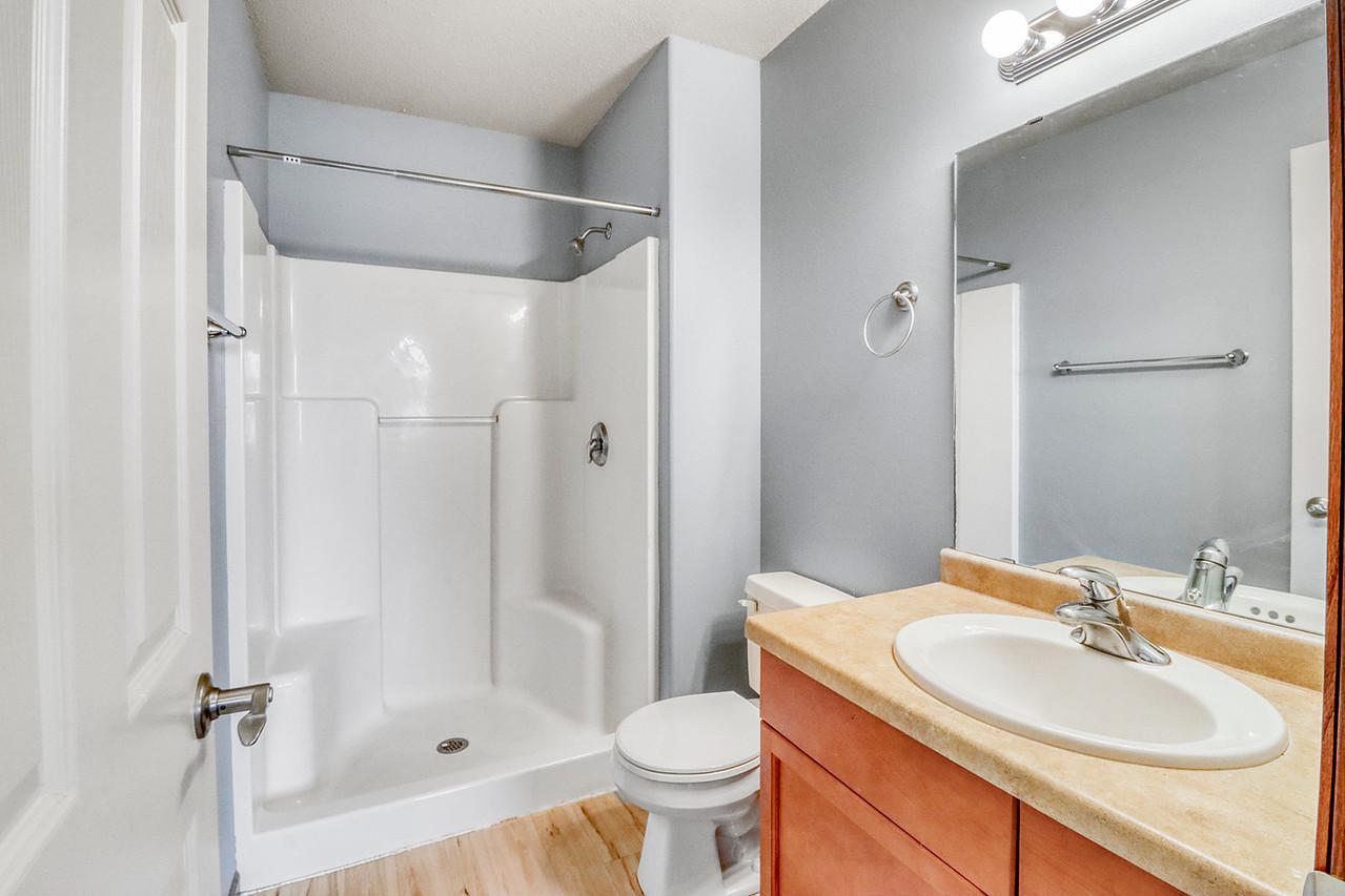 Primary Bathroom1_1-g.jpg